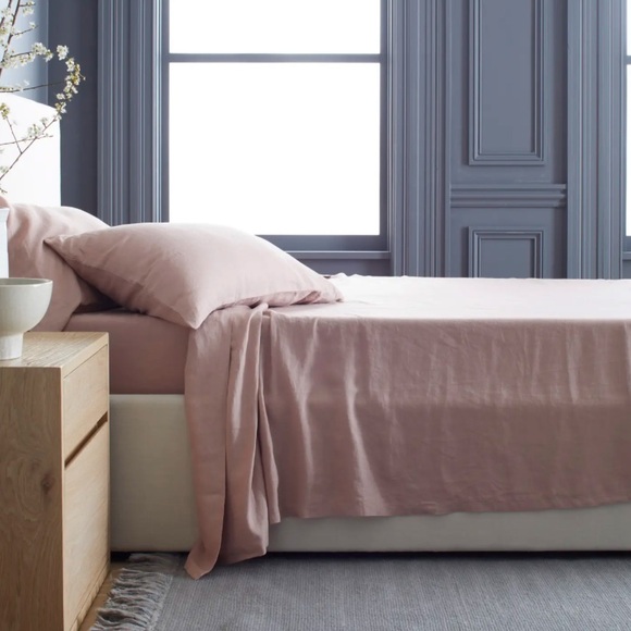 NWOT QUINCE European Linen Fitted Sheet Full Dusty Mauve 9346 - Picture 1 of 6